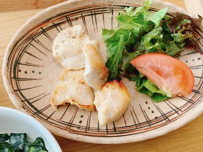 【昼食】鶏むね肉の甘酒味噌焼き