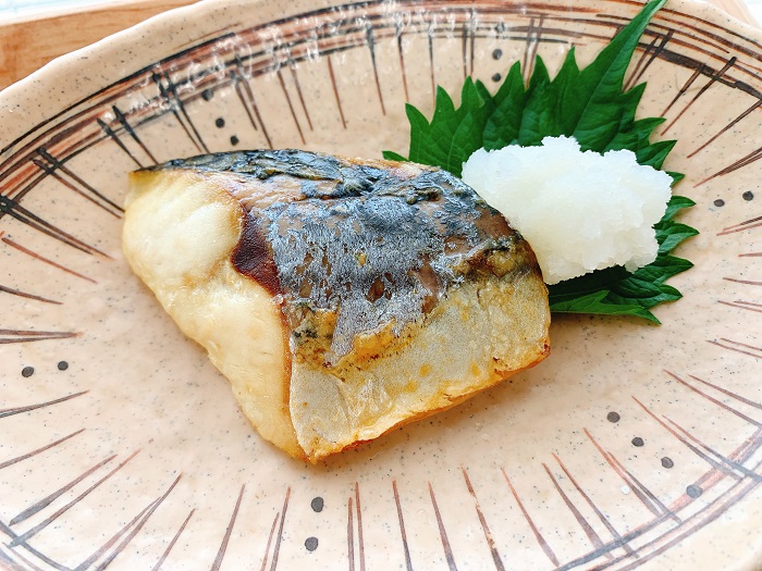 【昼食】サバの塩焼き