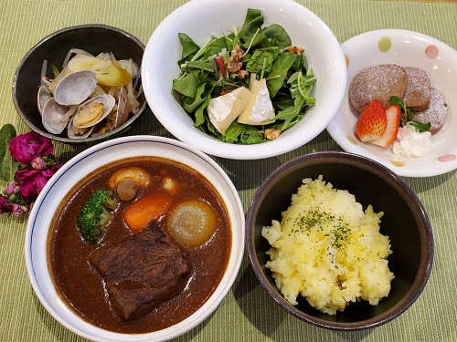 【夕食】2月16日（金）お誕生会食