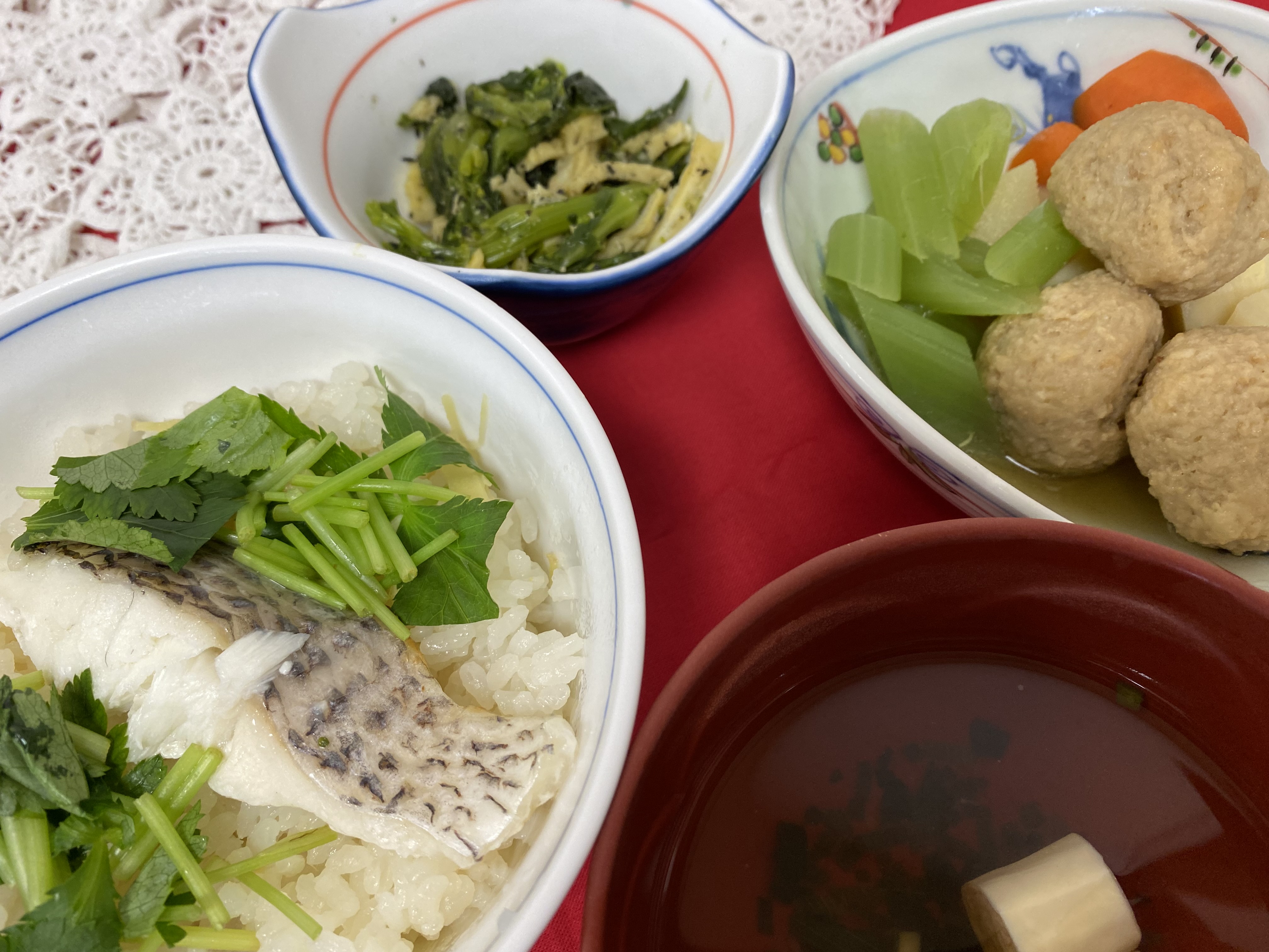 昼食【神奈川鯛めし】