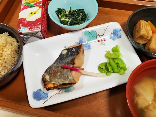 【昼食】鯵の塩麹焼き・鶏肉のソテー葱塩だれ