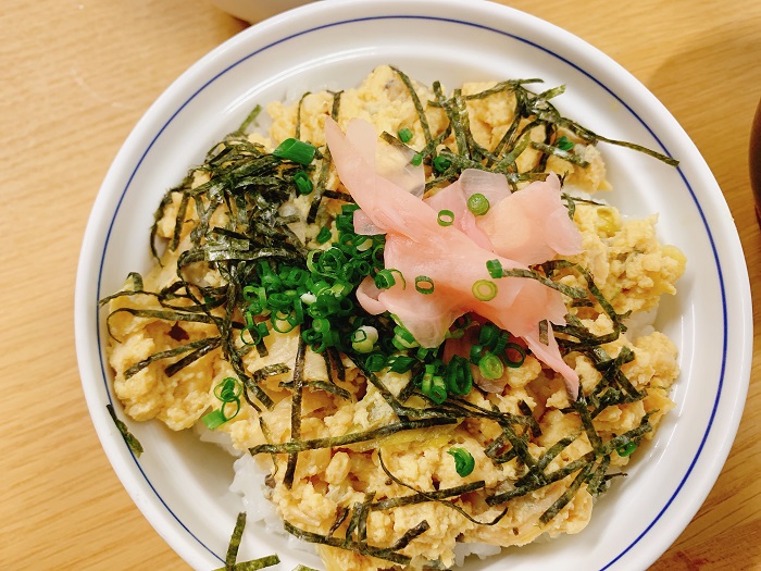 【昼食】アサリと玉子の丼