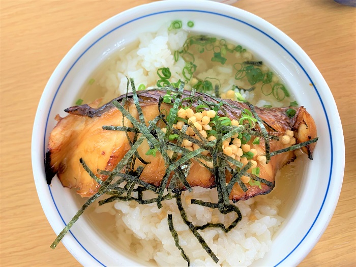 【昼食】白身魚照り焼き出汁茶漬け