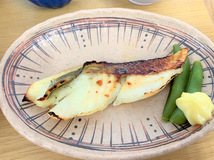 【昼食】スズキの塩麹焼き