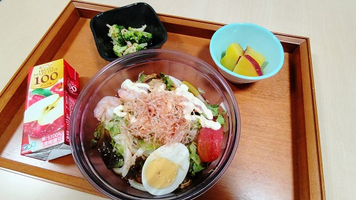 【昼食】サラダうどん
