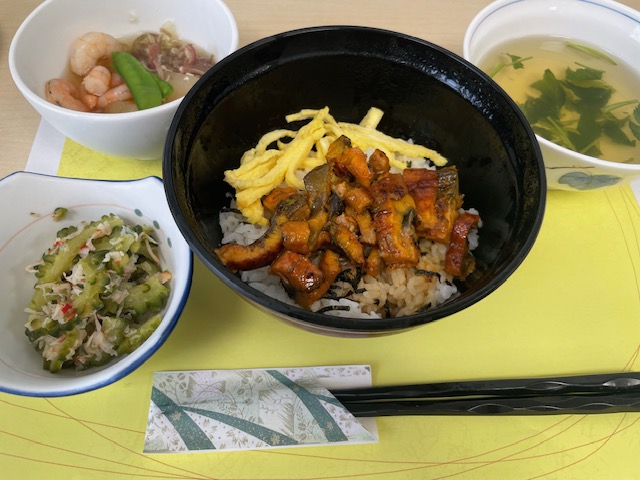 昼食【夏を乗り切る！ひつまぶし】