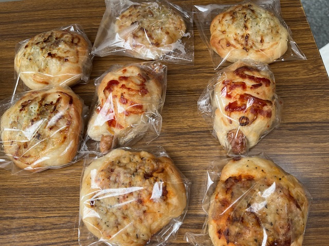 こだわり米粉パンの販売が来ました♪