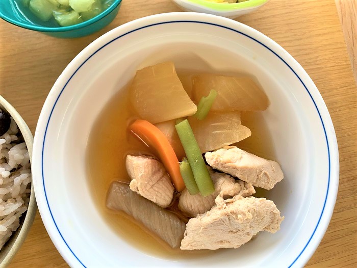 【昼食】鶏肉と大根の煮物