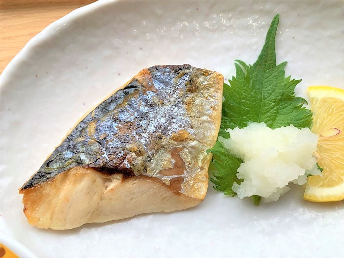 【昼食】サバの塩焼き