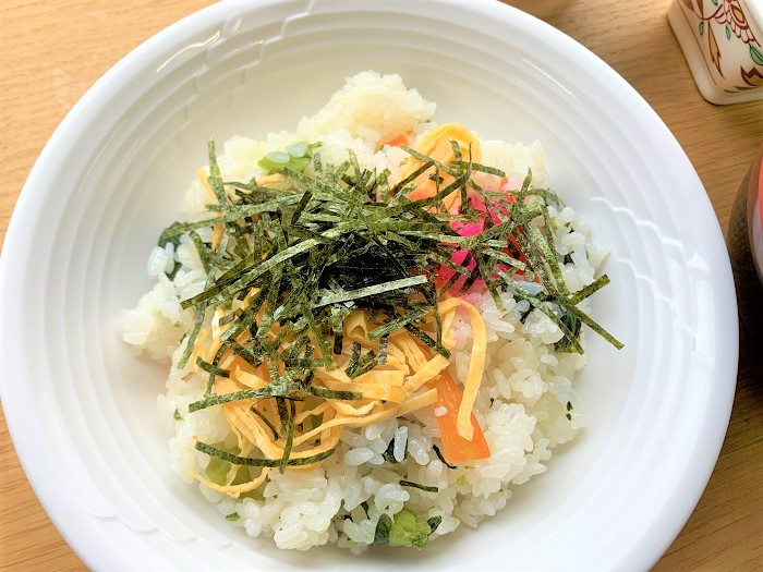 【昼食】ちらし寿司