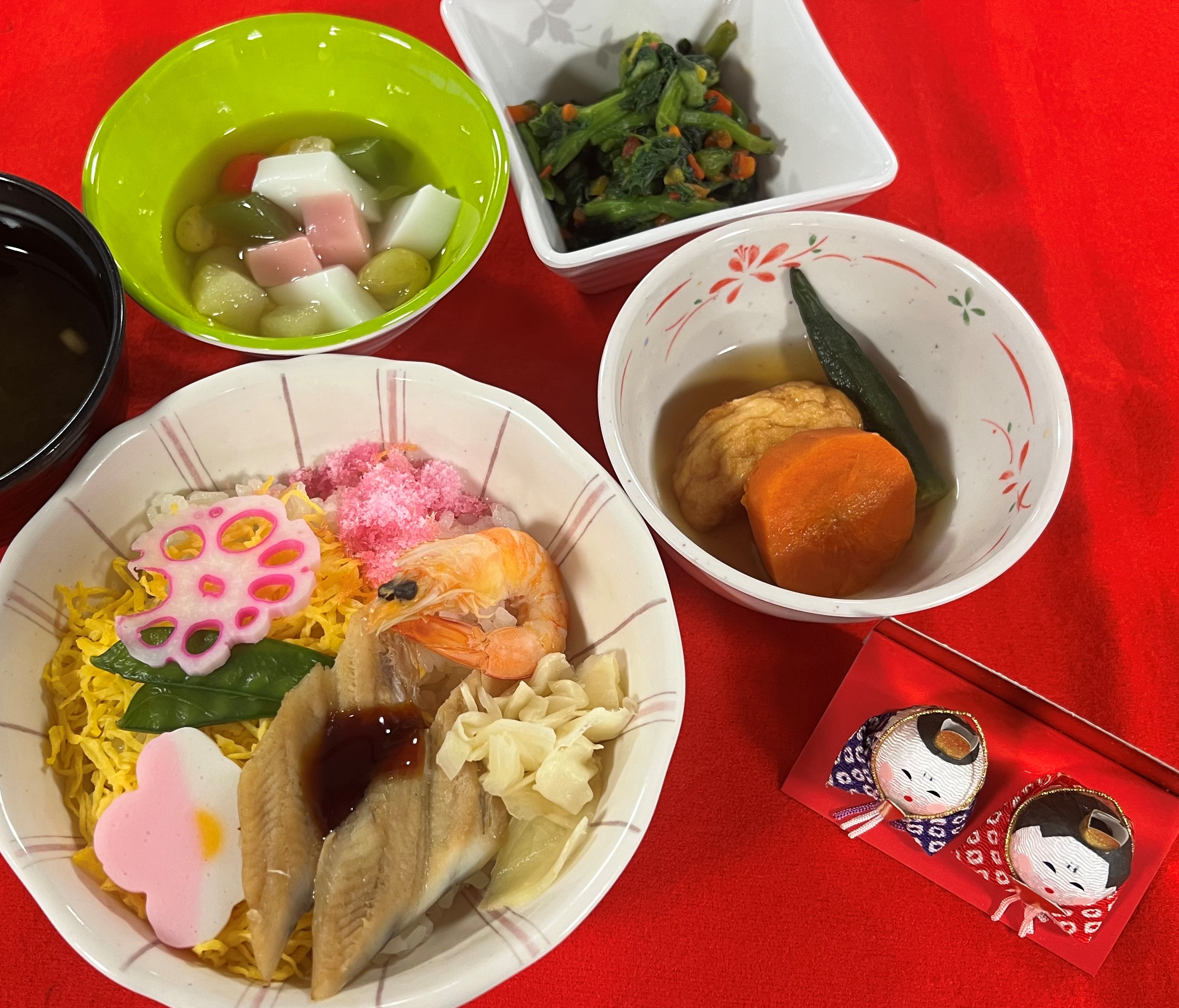お雛様ちらし寿司