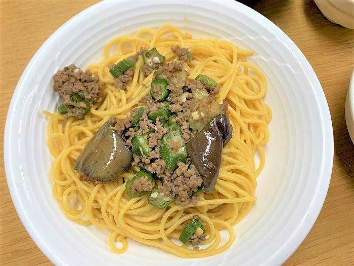 【昼食】オクラと揚げ茄子のパスタ