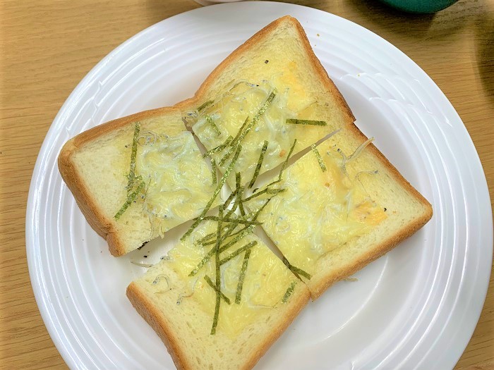 【昼食】しらすチーズトースト