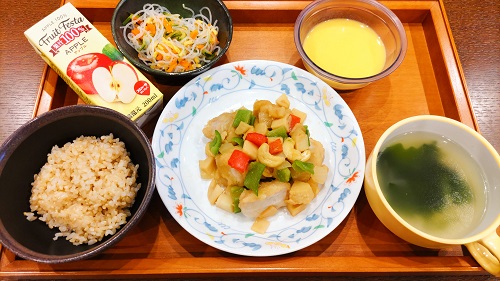 【昼食】鶏肉のカシューナッツ炒め