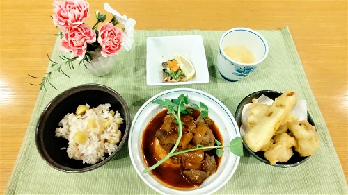 10月のお誕生会食♪