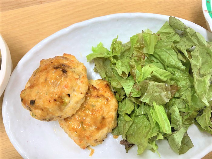 【昼食】鶏つくね	

