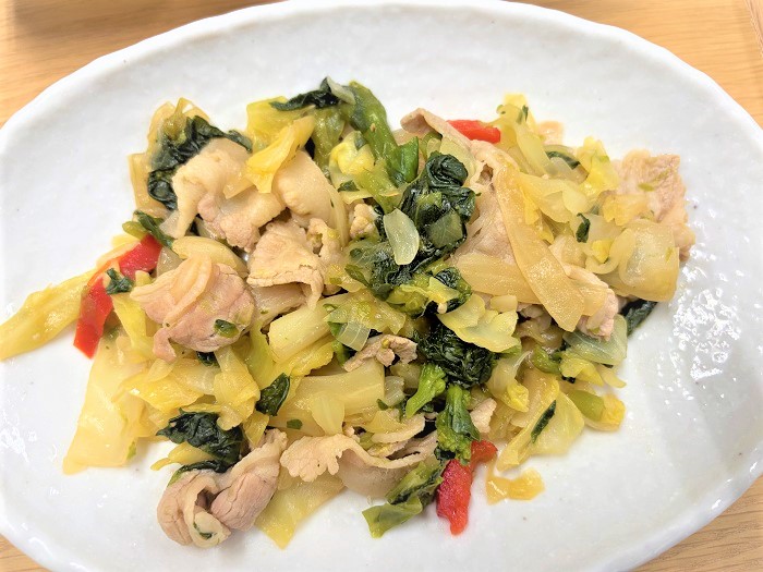 【昼食】春野菜と豚肉の炒め物
