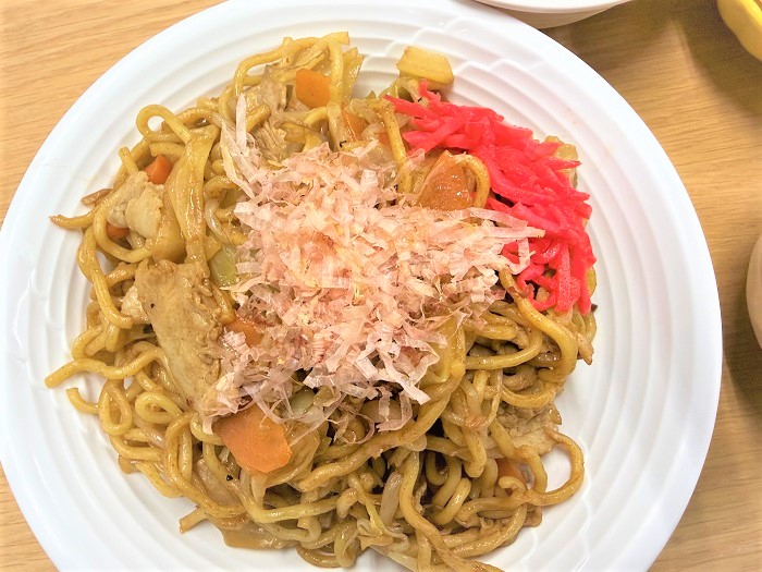 【昼食】ソース焼きそば
