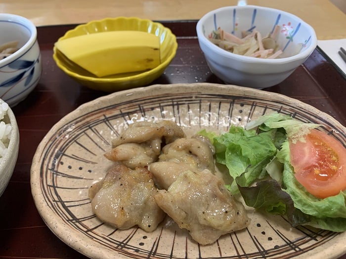 【昼食】鶏肉のガーリック焼き
