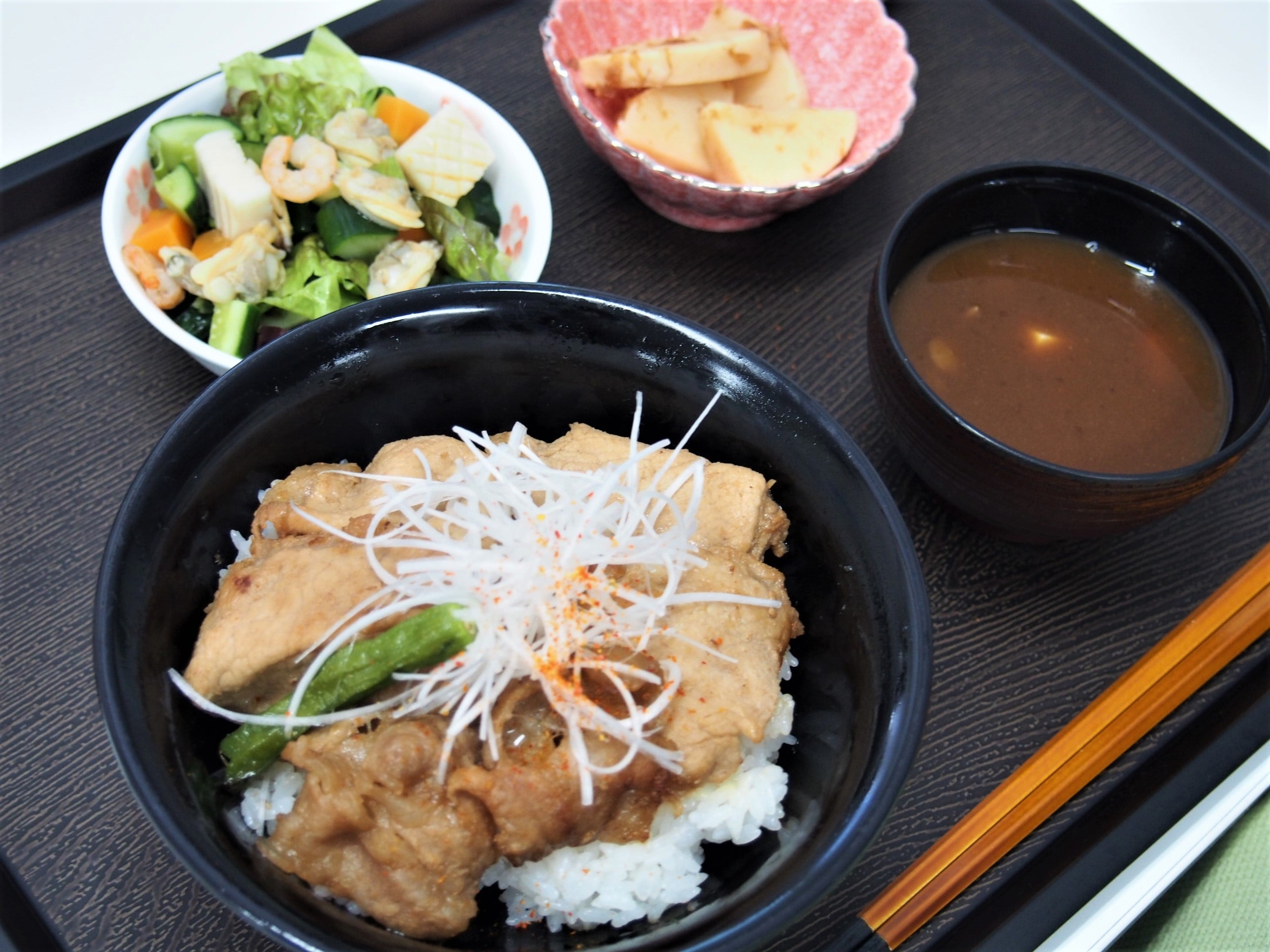 4月の味さんぽ（昼食）