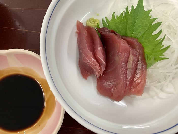 【昼食】カツオのお刺身