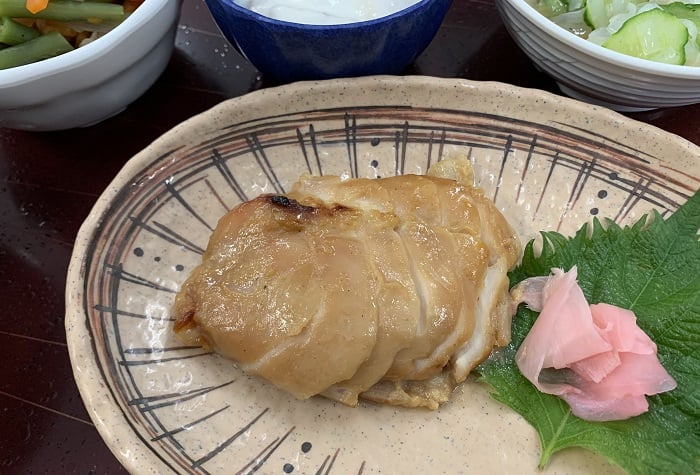 【昼食】鶏肉の味噌焼き