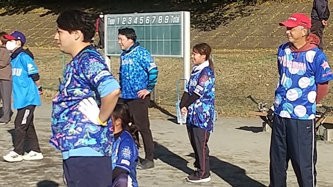勝利を目指して皆で声援!
