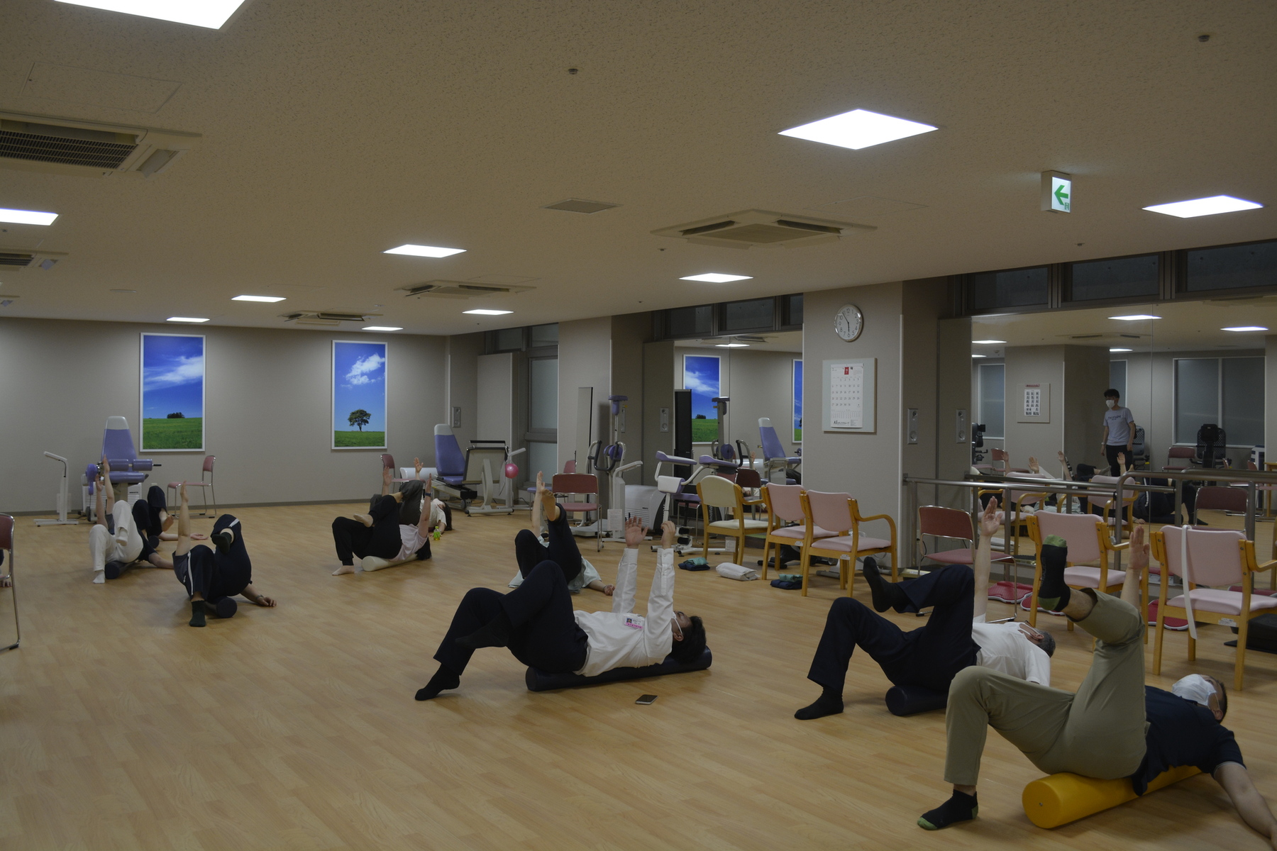 意識して体をのばします