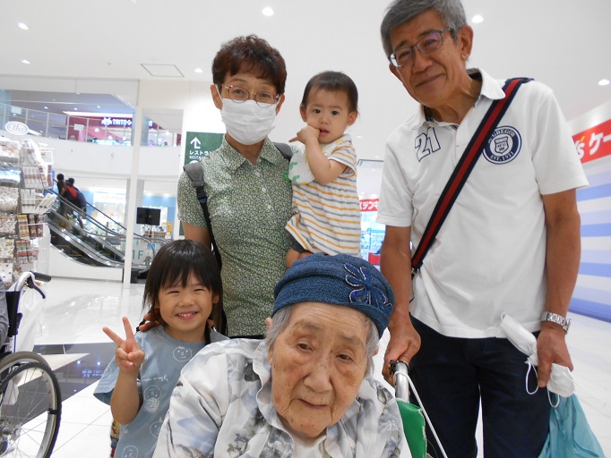 お誕生日に素敵な家族写真が撮れました