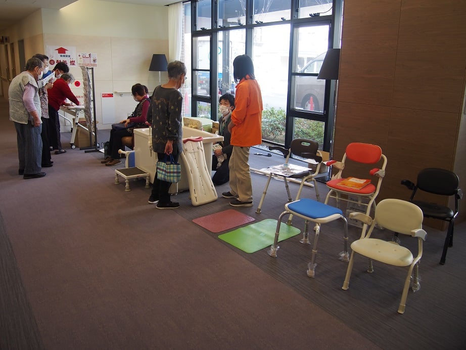 介護用品の展示