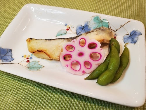 A食：たらの西京焼き・清まし汁（手毬麩）・ごはん