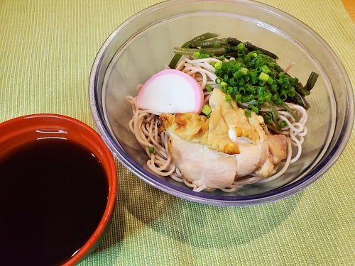 B食：「山形名物」冷たい鶏そば
