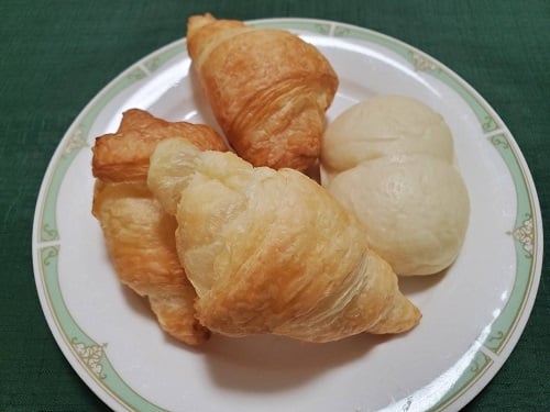 ◆ホワイトロールとクロワッサン