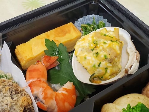 ■鰆の西京焼き
■鰻巻き玉子
■海老芝煮
■浅利の菜種焼き
■せりの胡麻和え