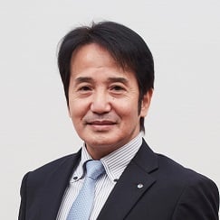 退任のご挨拶
　　　　　　　　　　　　　　　　　　中安　章人