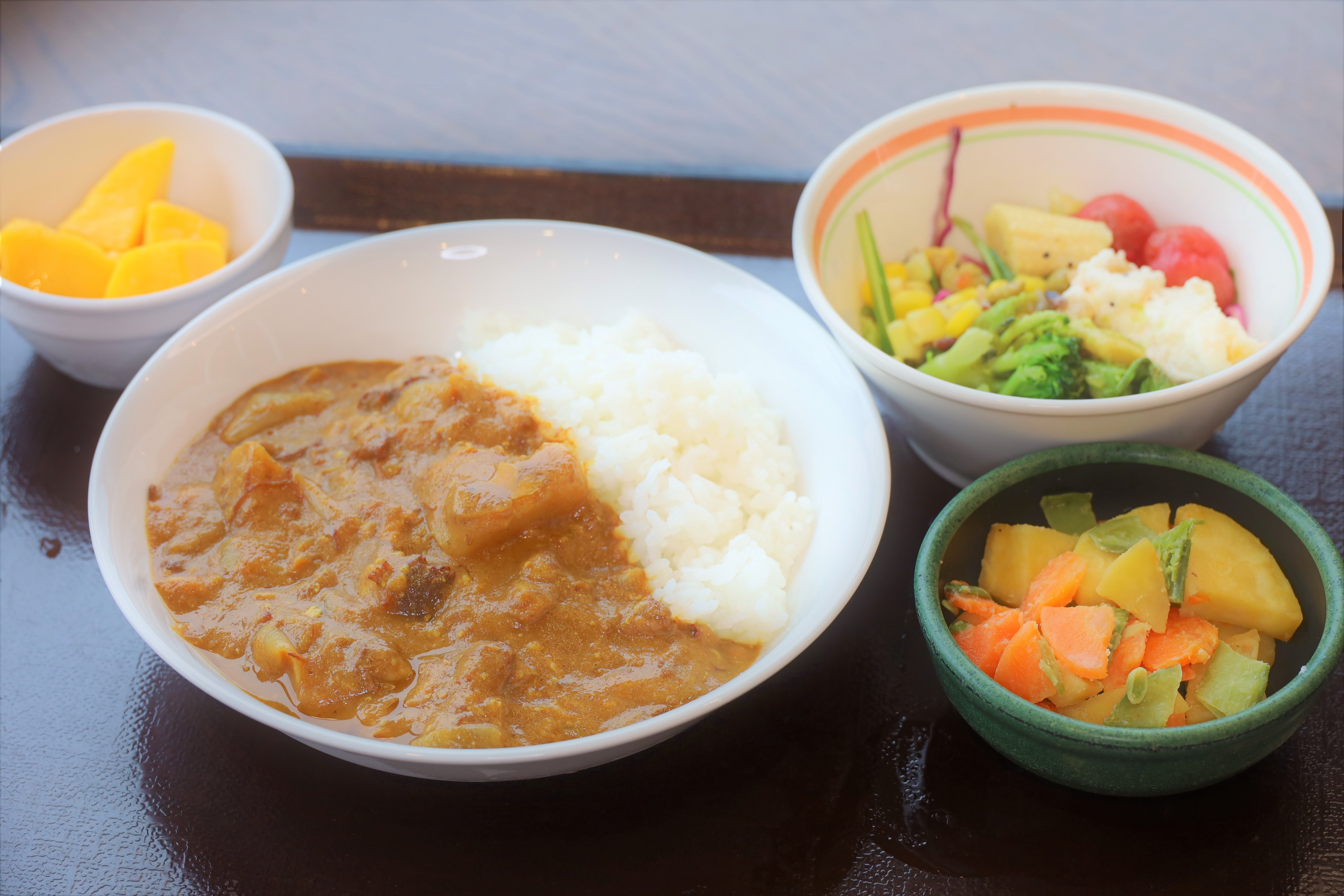 A食：45周年記念お肉たっぷりカレー