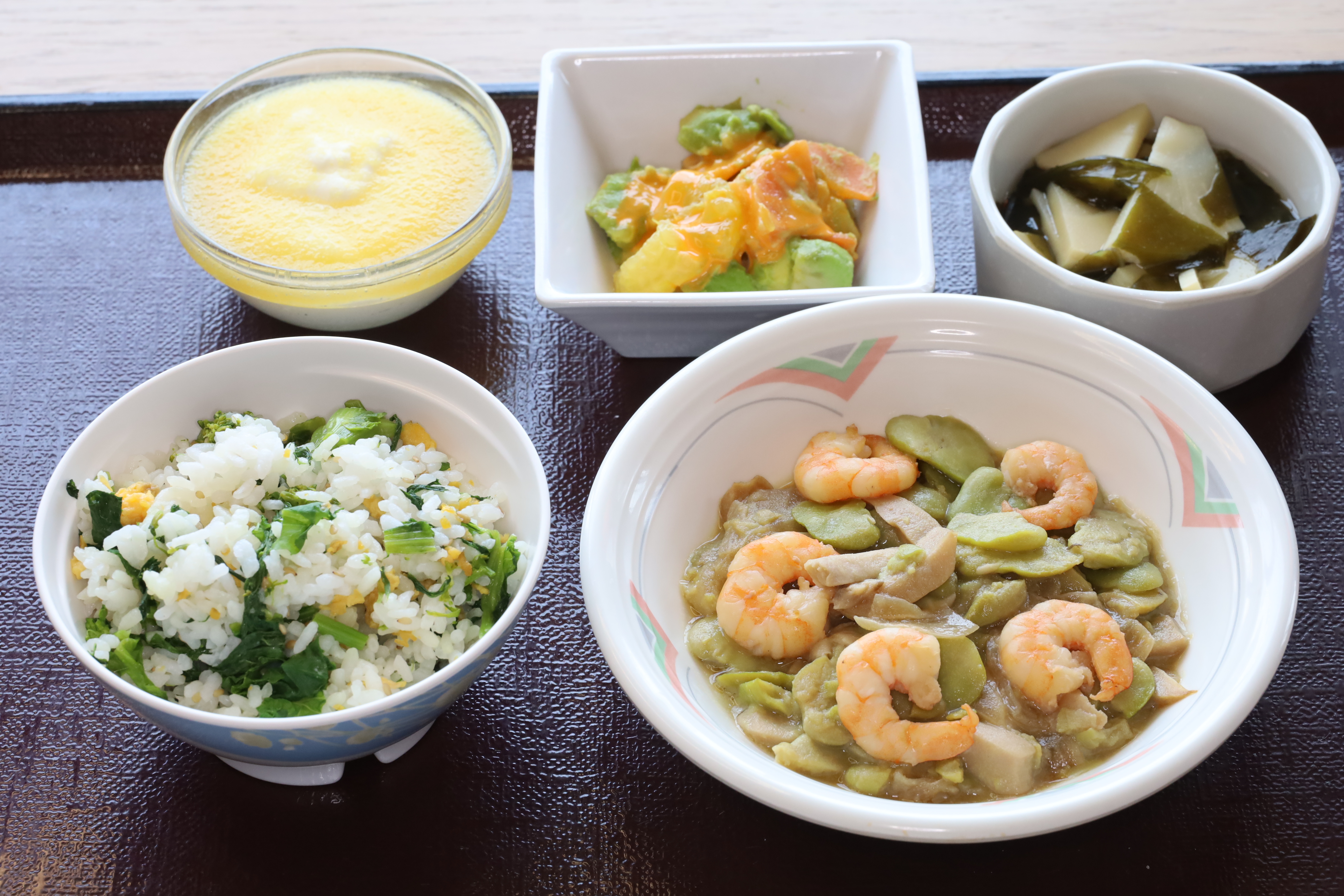 エリンギと海老とそら豆のバター醤油炒め