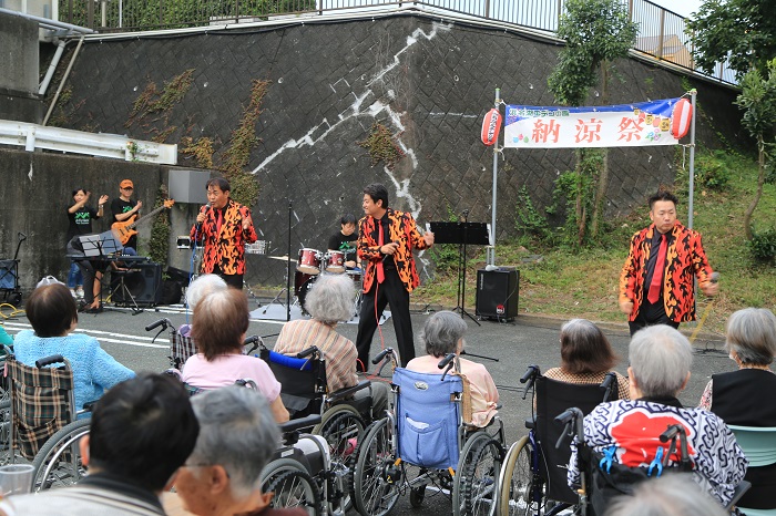 遠州の純烈「情熱」