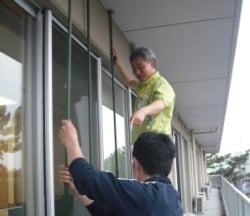 ５月１６日（木）グリーンカーテンを設置しました