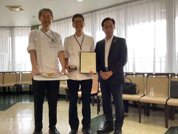 青木理事長と宝塚エデンの園職員