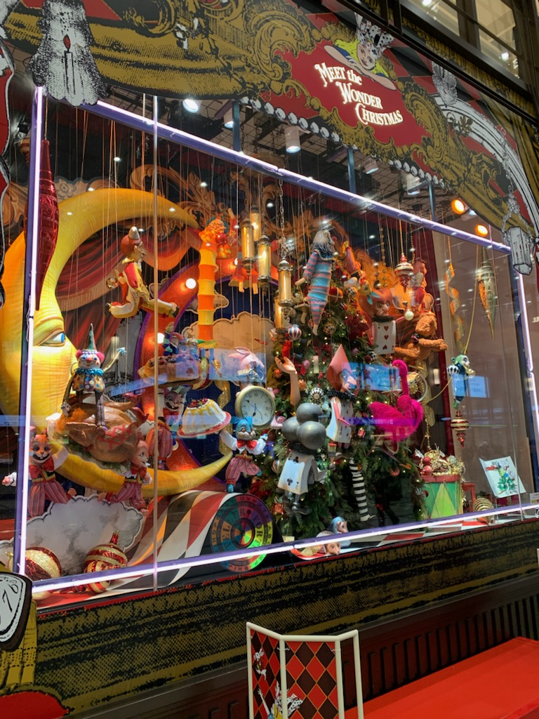 阪急百貨店クリスマスディスプレイ①