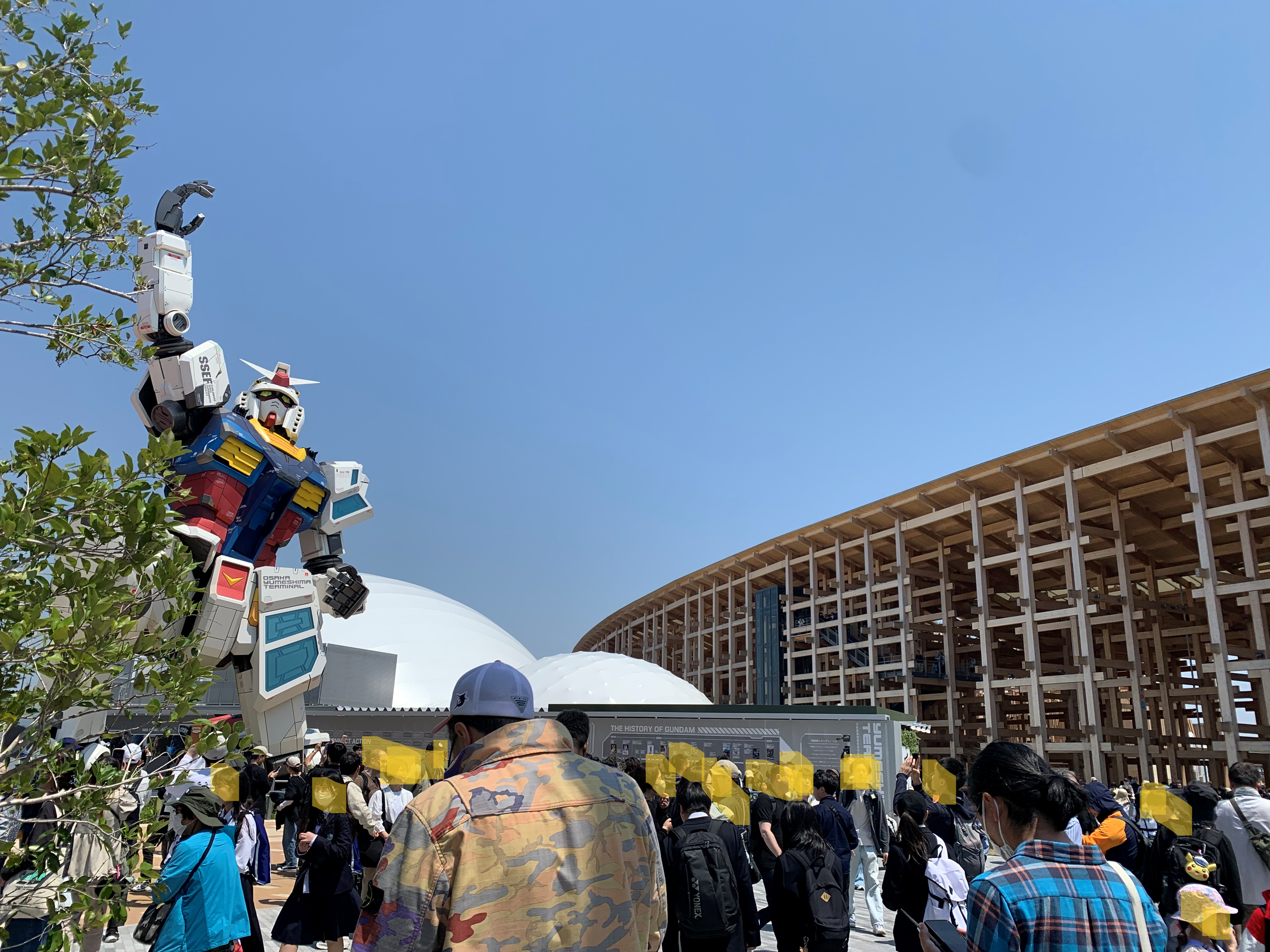 ガンダムと大屋根リング