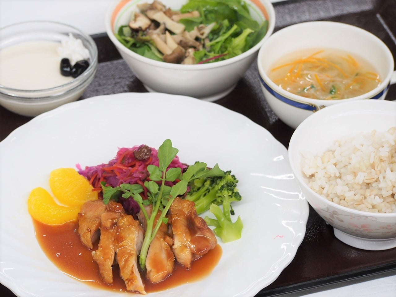 A  鶏もも肉の柑橘ソース