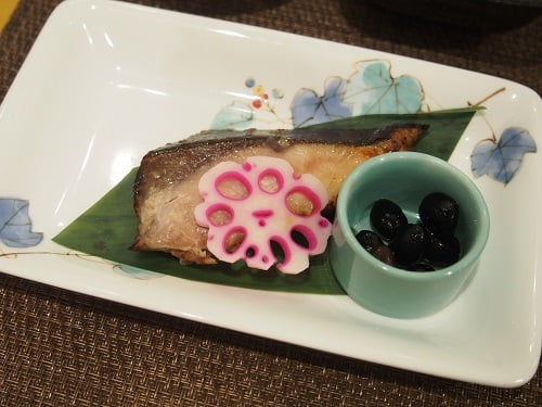 A食：ぶりの塩麹焼き