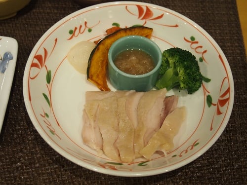 B食：彩り野菜と蒸し鶏