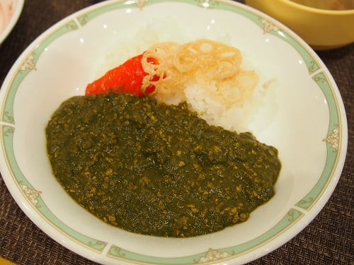 B食：ほうれん草のグリーンカレー