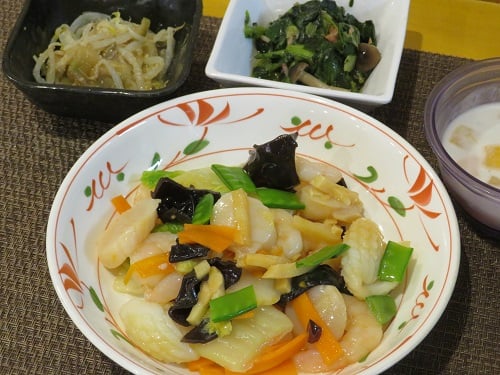 B食：海鮮八宝菜