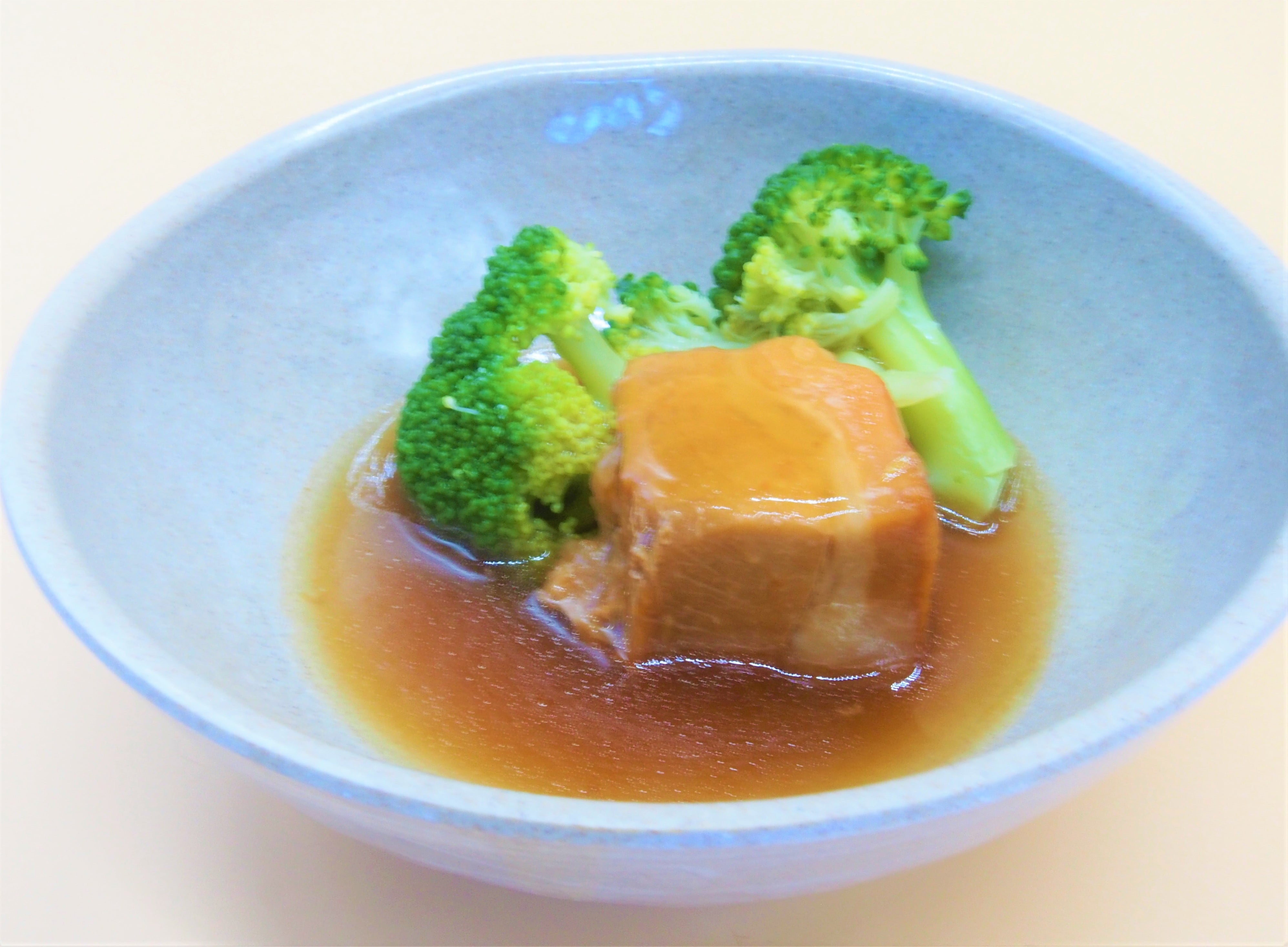 サイド：豚肉のマルサラ酒煮