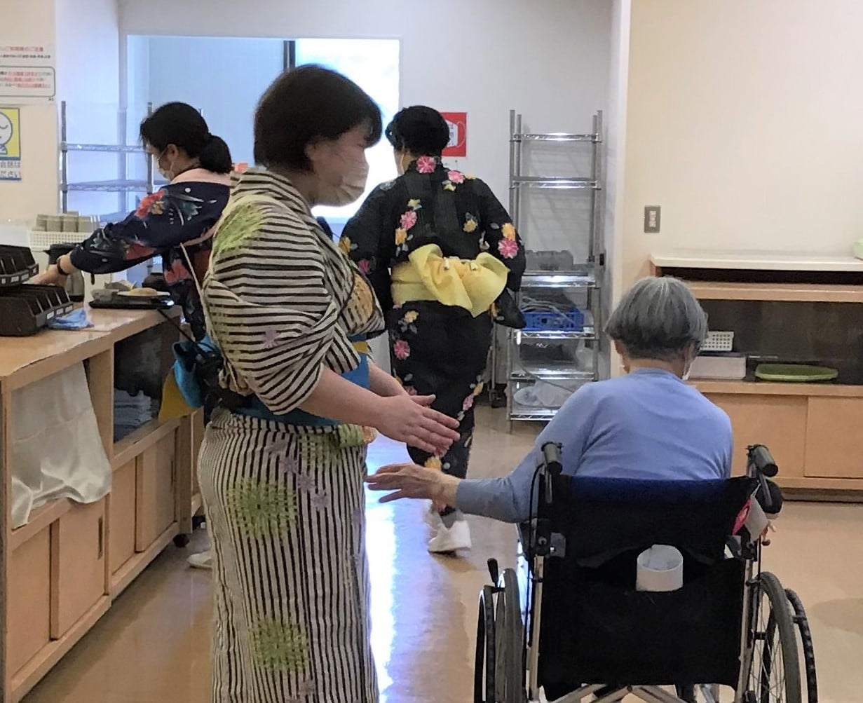 レストラン内対応