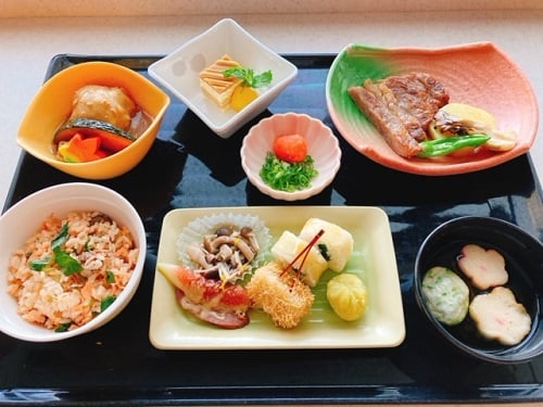 秋の味覚が彩り豊かに並んでいます！